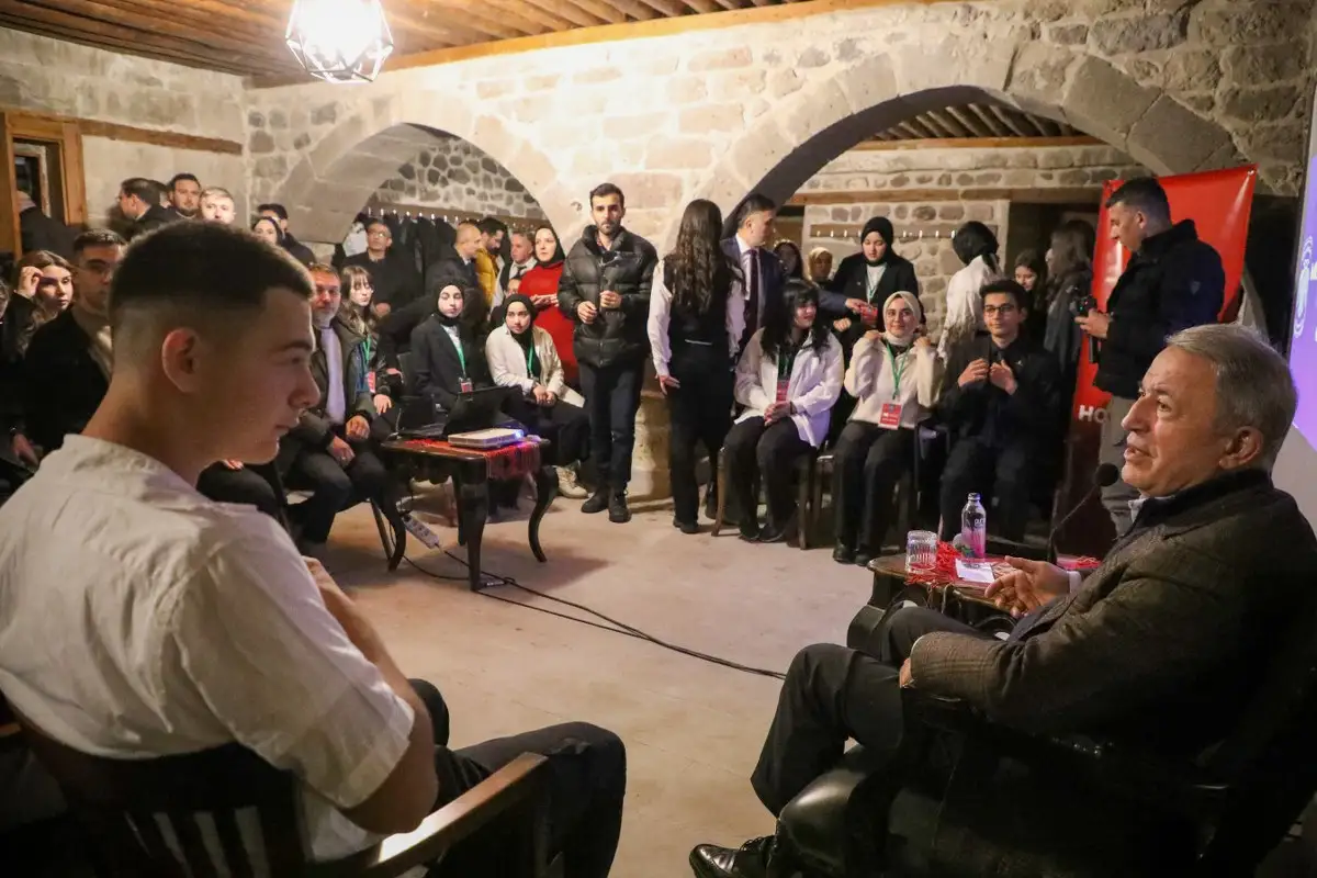 HULUSİ PAŞA, MEKTEP MELİKGAZİ’DE TECRÜBELERİNİ PAYLAŞTI