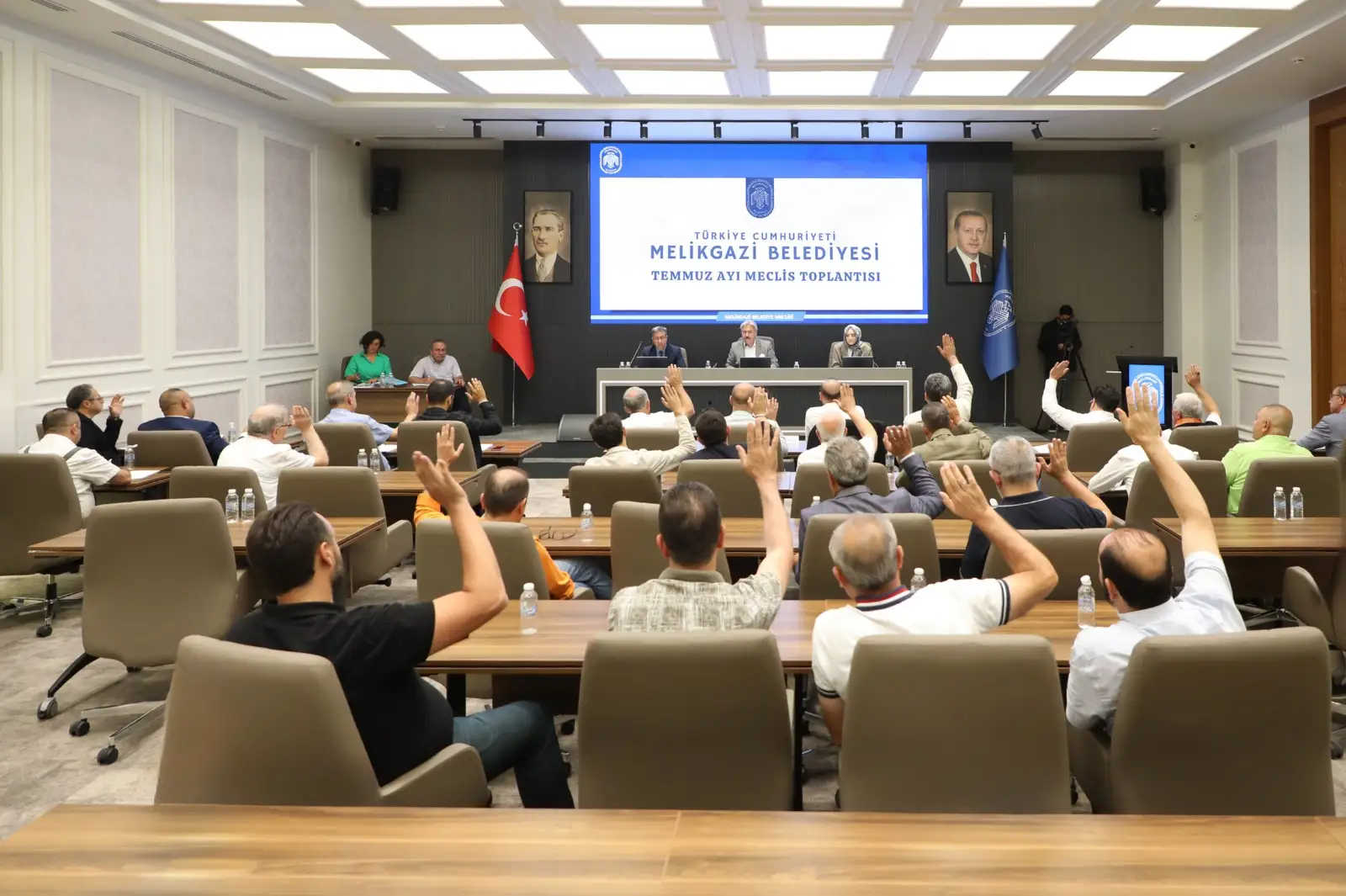 MAYOR PALANCIOĞLU GAVE THE GOOD NEWS OF THE NEW URBAN TRANSFORMATION AREA